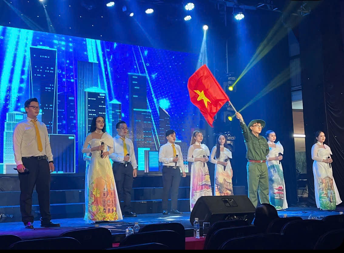 >Hội diễn văn nghệ Tiếng hát công nhân, lao động Khối Doanh nghiệp Thành phố Hồ Chí Minh năm 2024